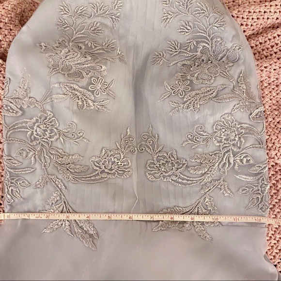 Beautiful Prom/Formal dress - Picture 5 of 6